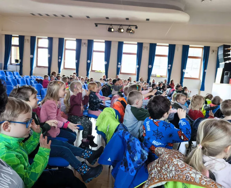 Vánočka-divadelní představení 