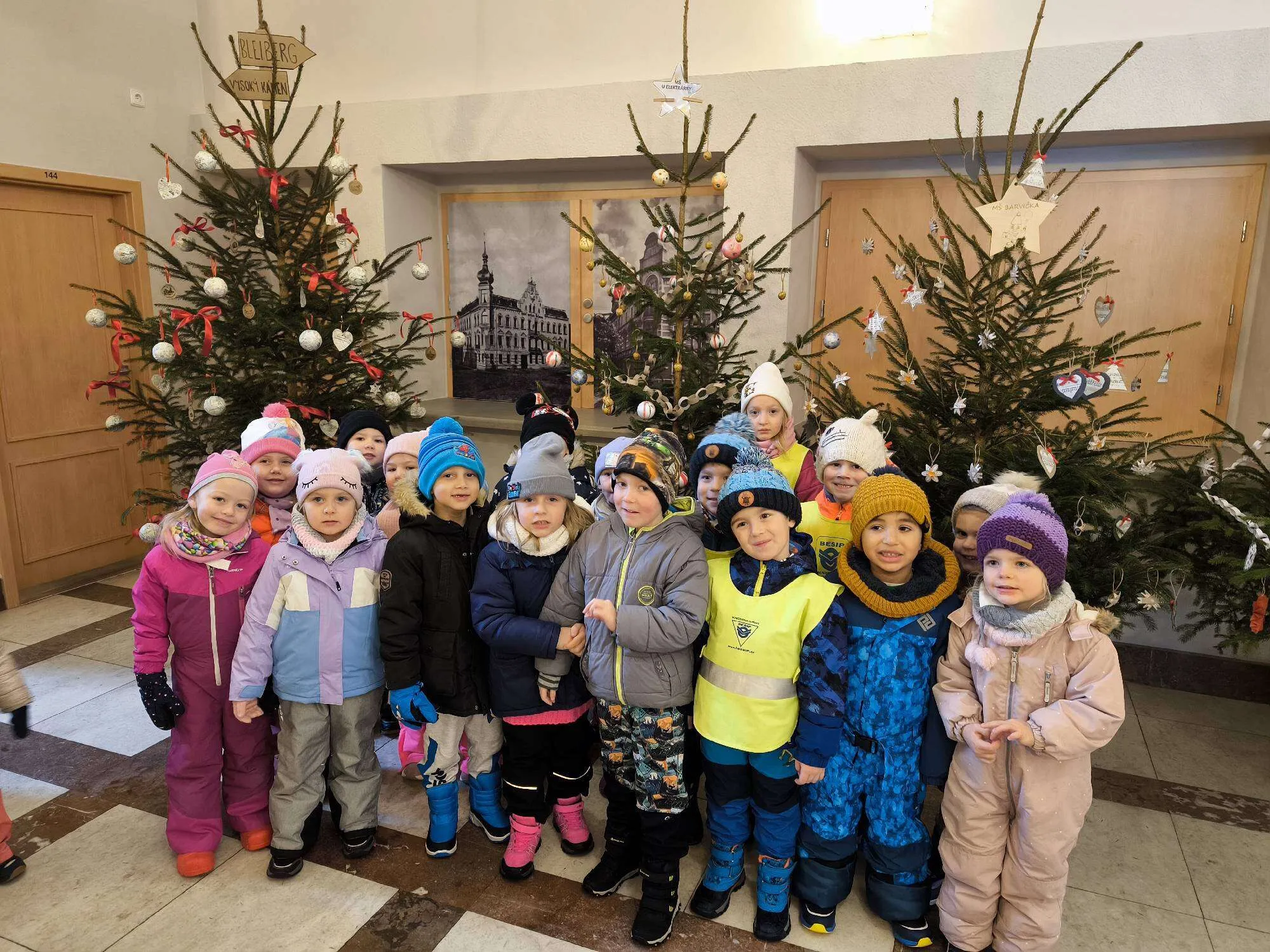 Vernisáž vánočních stromečků 