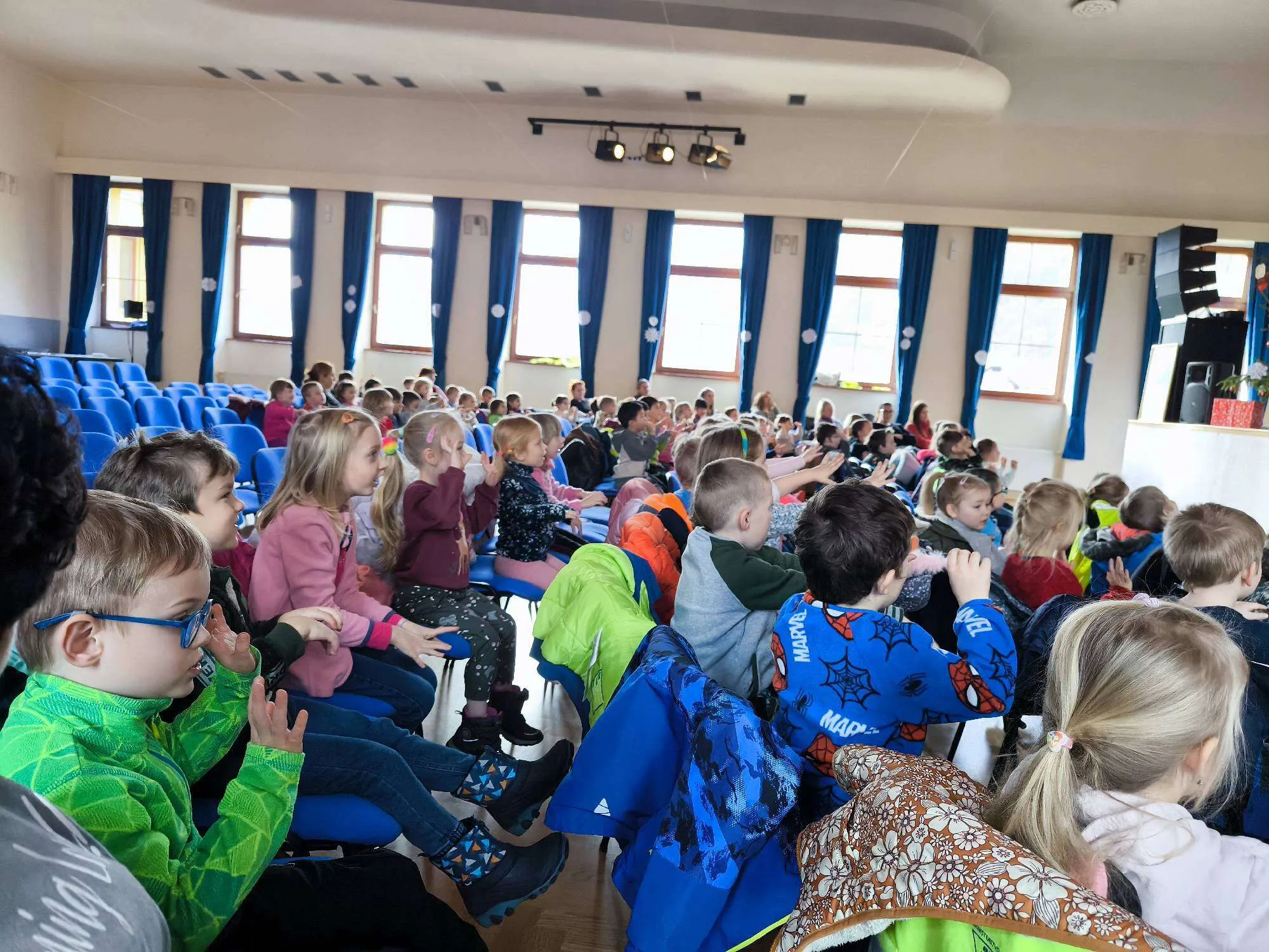 Vánočka-divadelní představení 